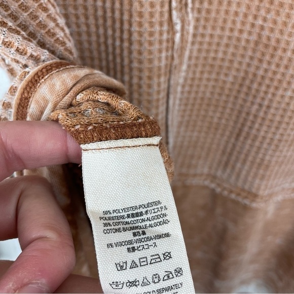 Free People We the Free tan wash out thermal XS - Picture 9 of 9